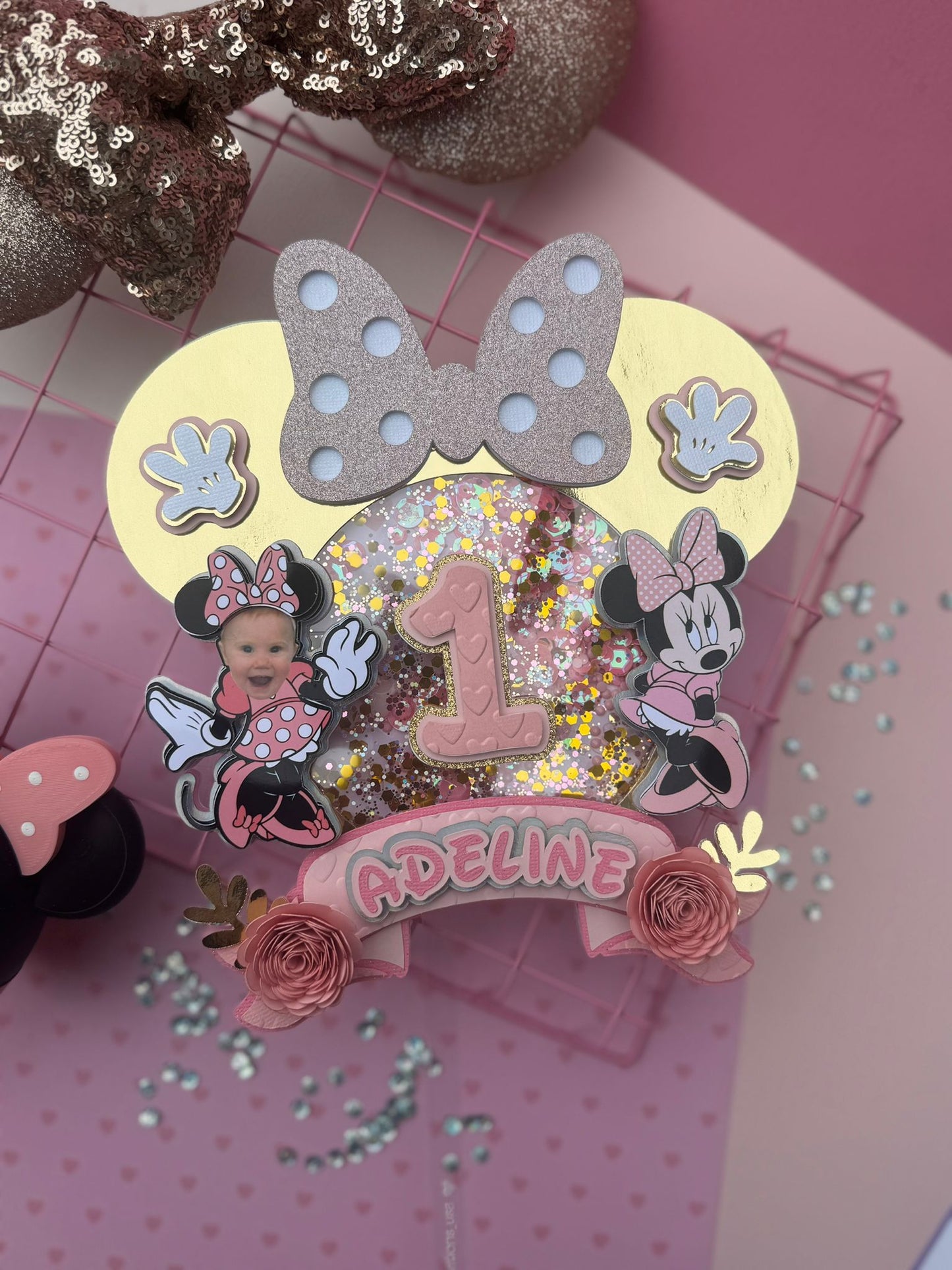 Minnie cake topper