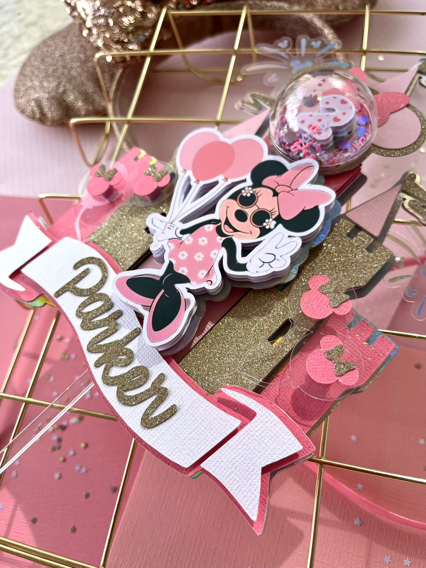 Minnie cake topper