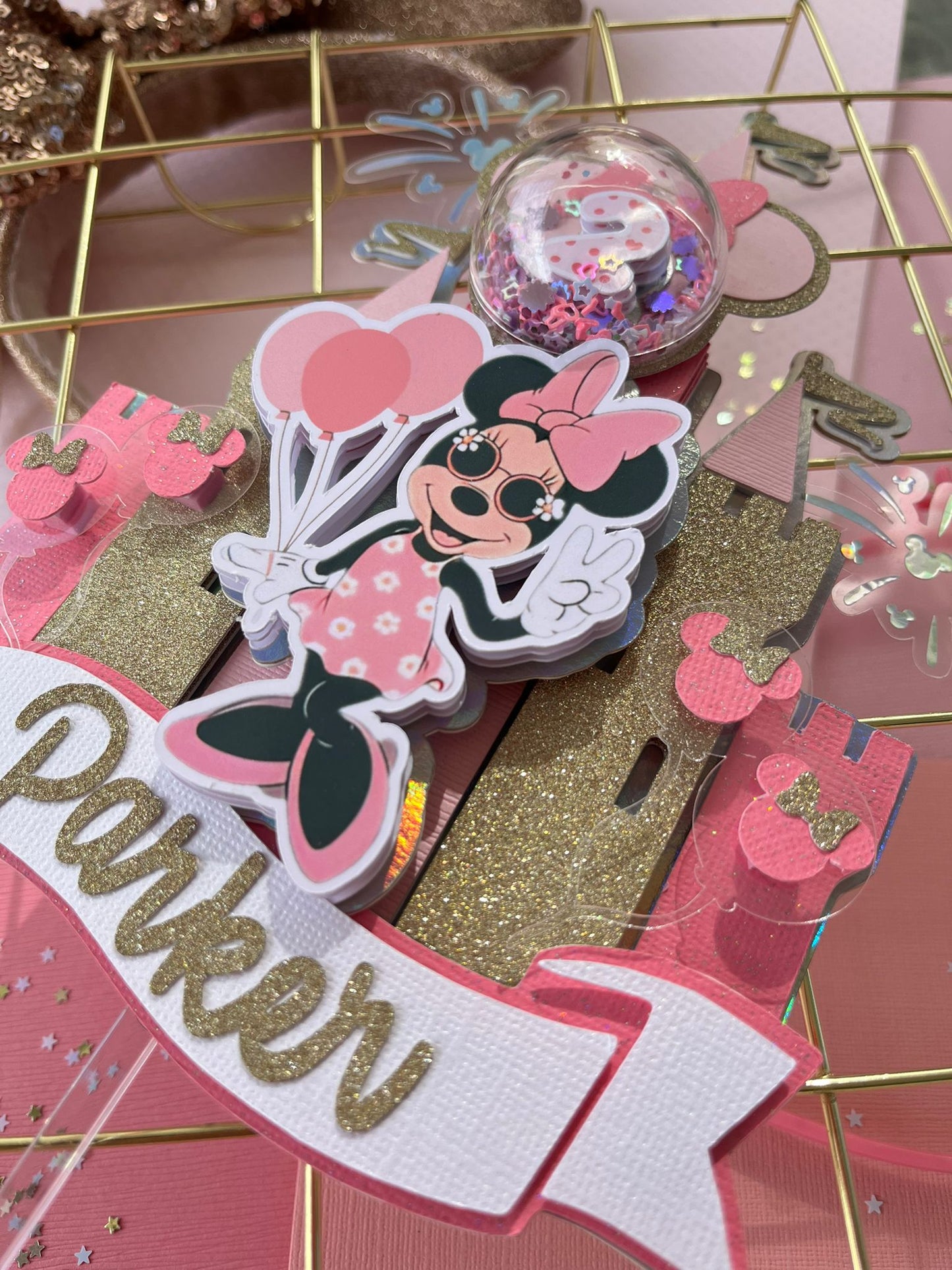 Minnie cake topper