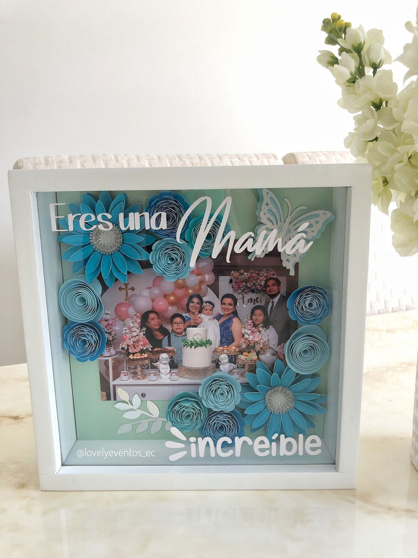 Floral Shadox Box/ 3D paper flower shadow box / shadow box gift / 3d paper flower gifts / custom shadow box / mothers day / mothers day gift