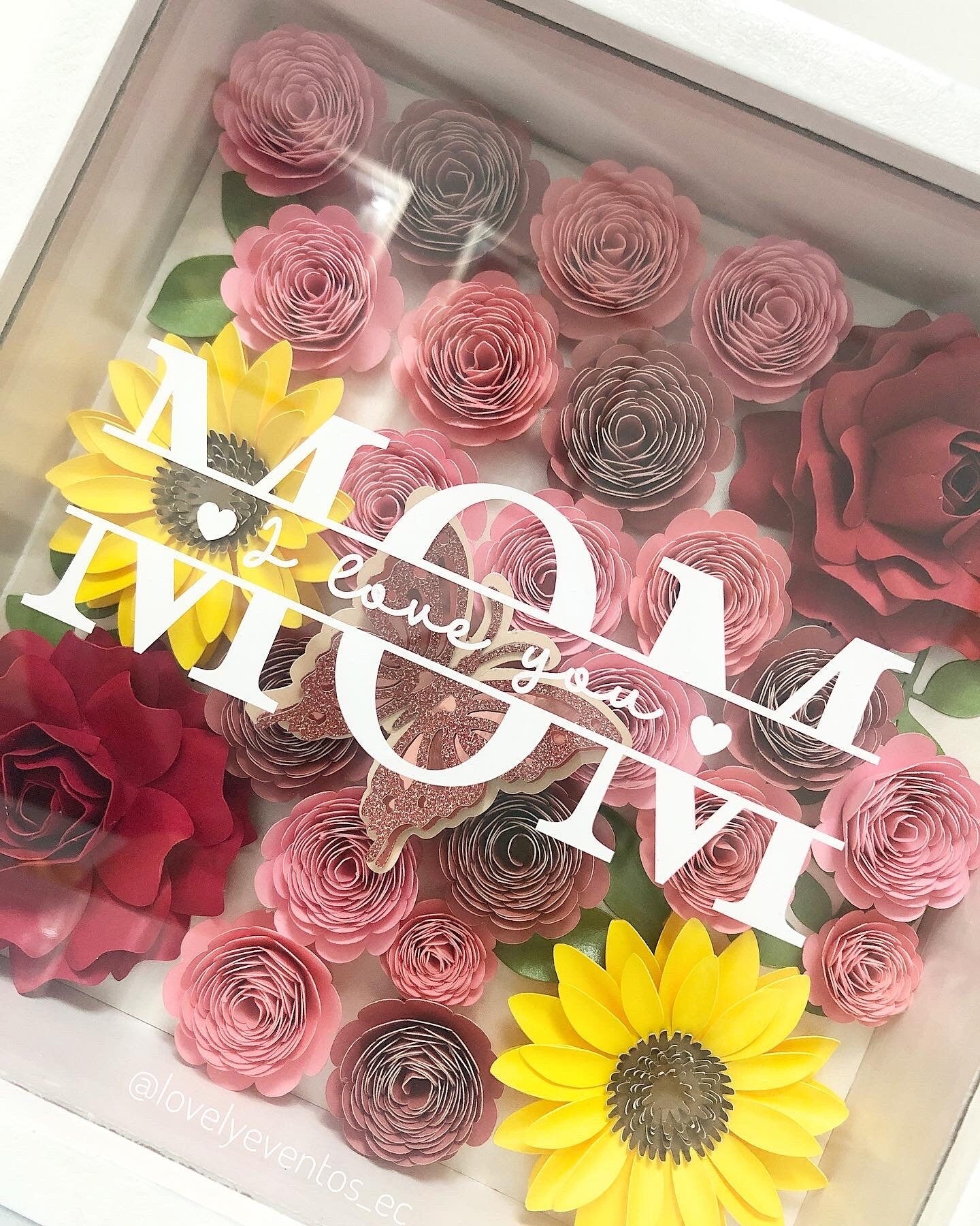 Floral Shadox Box/ 3D paper flower shadow box / shadow box gift / 3d paper flower gifts / custom shadow box / mothers day / mothers day gift