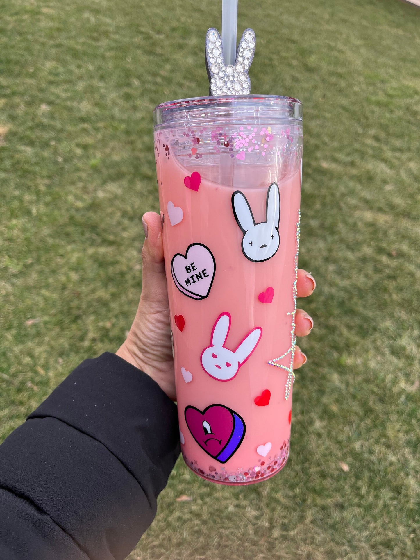 Bad Bunny Snow Globe Tumbler / Bad bunny tumbler / Bad bunny cup / Bad bunny custom tumbler