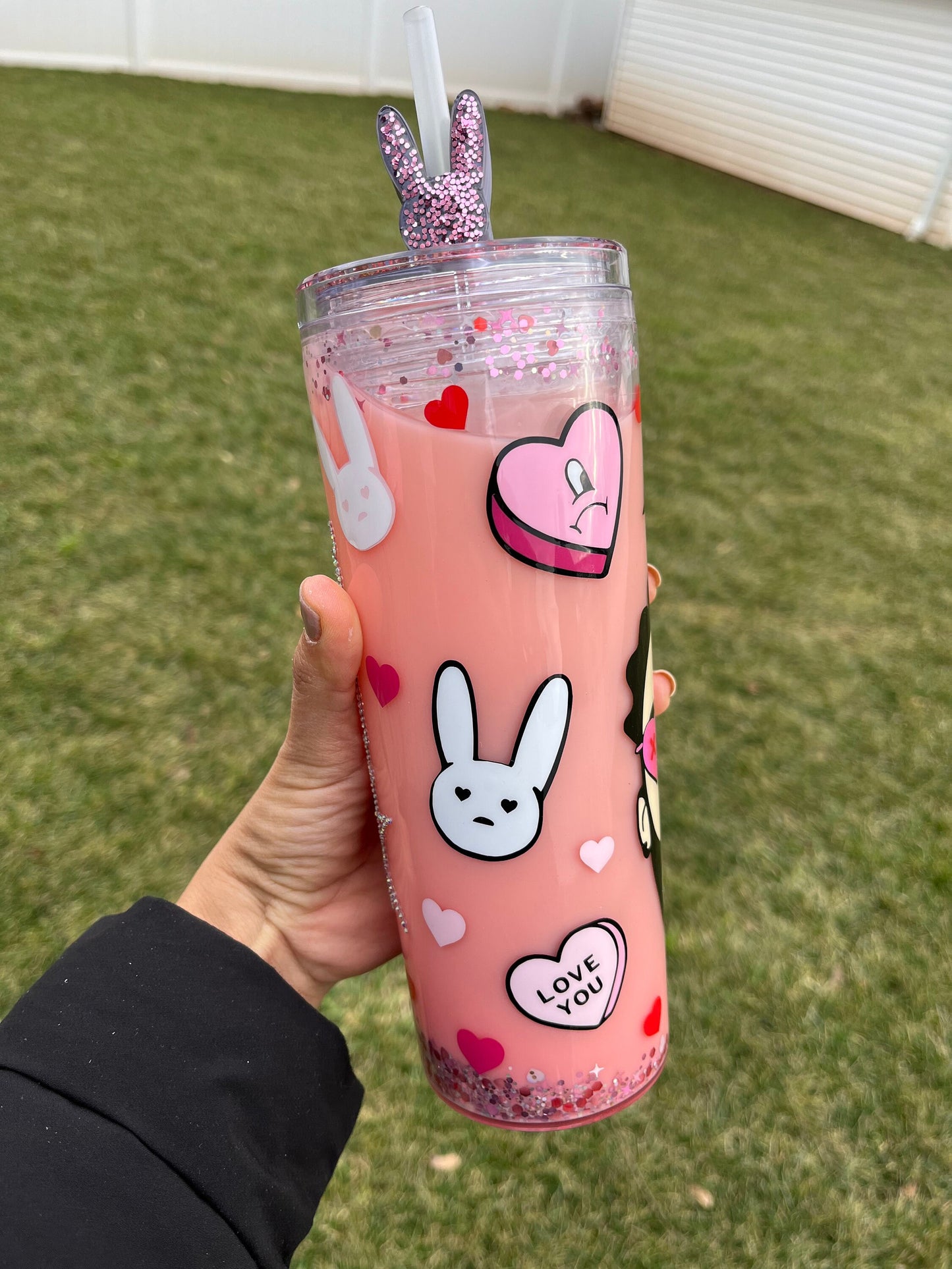 Bad Bunny Snow Globe Tumbler / Bad bunny tumbler / Bad bunny cup / Bad bunny custom tumbler