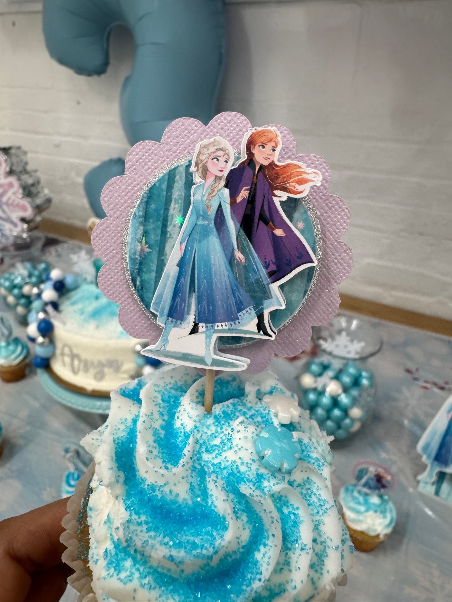 Frozen cupcake toppers/ Frozen party decoe