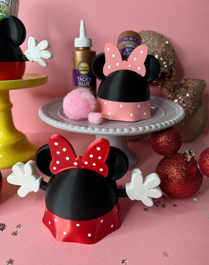 Mickey and minnie glue holder